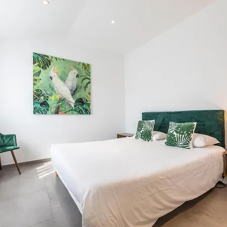 Apart Otel Casa U Fornu & 4*