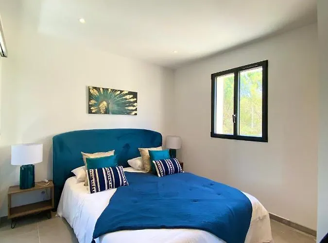 Casa U Fornu & Apart Otel LʼÎle-Rousse