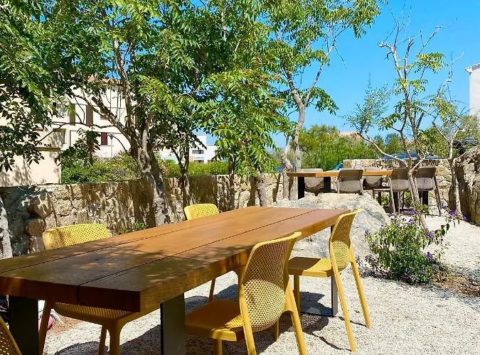 Casa U Fornu & Apart Otel LʼÎle-Rousse