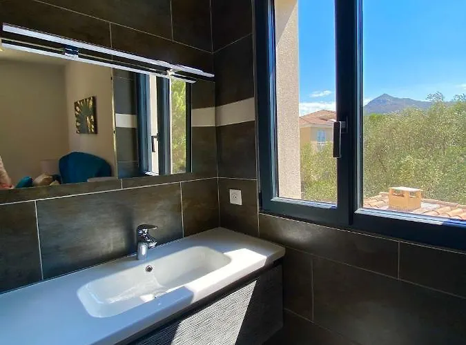 Apartmanhotel Casa U Fornu & 4*