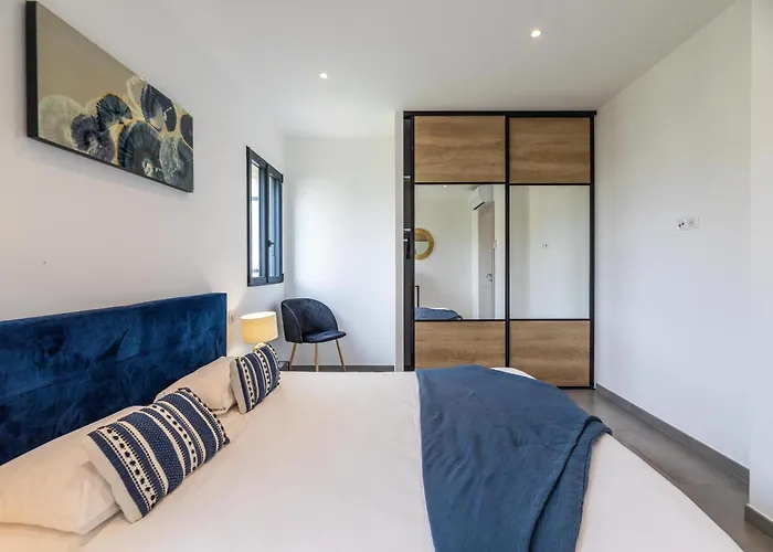 Aparthotel Casa U Fornu & 4*